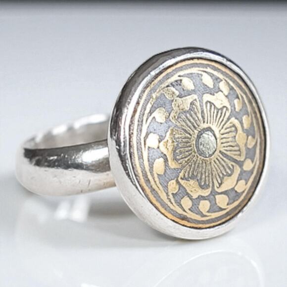 Vintage 925 Silver Signet Flower Ring Gold Plated Accent Size 9 Two Tone - Picture 3 of 8